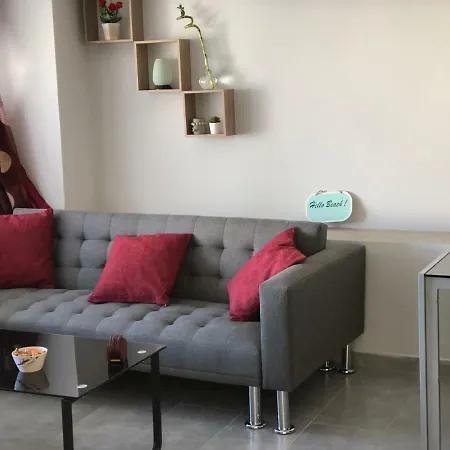 דירה Larnaca Flat On The Beachside בורוקליני