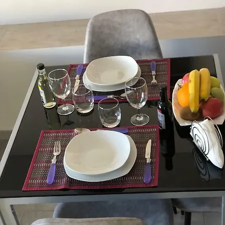 דירה Larnaca Flat On The Beachside *