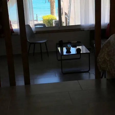Larnaca Flat On The Beachside Apartament